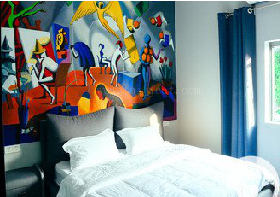 宁德对于酒店的墙体彩绘而言更注重哪些方面？